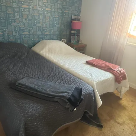 Guest house Confortable Double Room& Pool Caxias